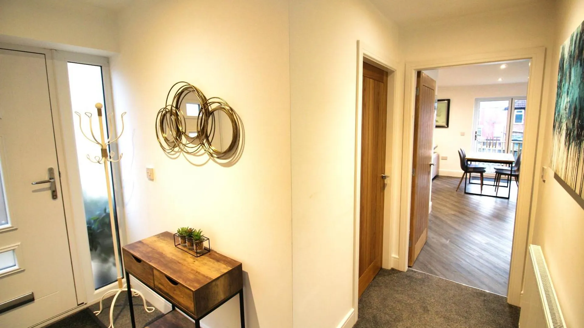 Rotherham - Rawmarsh - Great Customer Feedback - 2 Bed Bungalow - New Build - High End Furnishings - Wheel Chair Accessible - Large Enclosed Garden - Dog Friendly 0*,